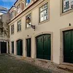 Whome A Rare Find In Lisbon\'S Prime Location!
